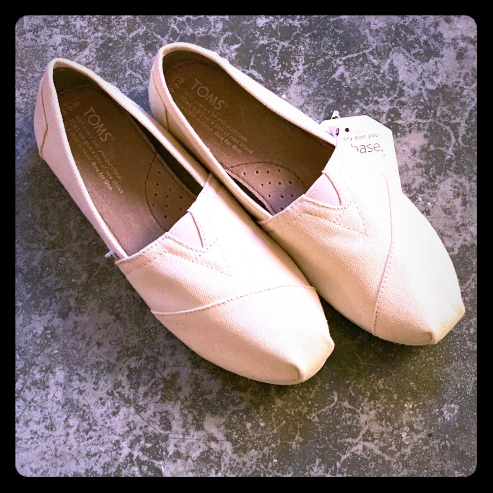 New TOMS Natural Canvas Classic Slip-On - …